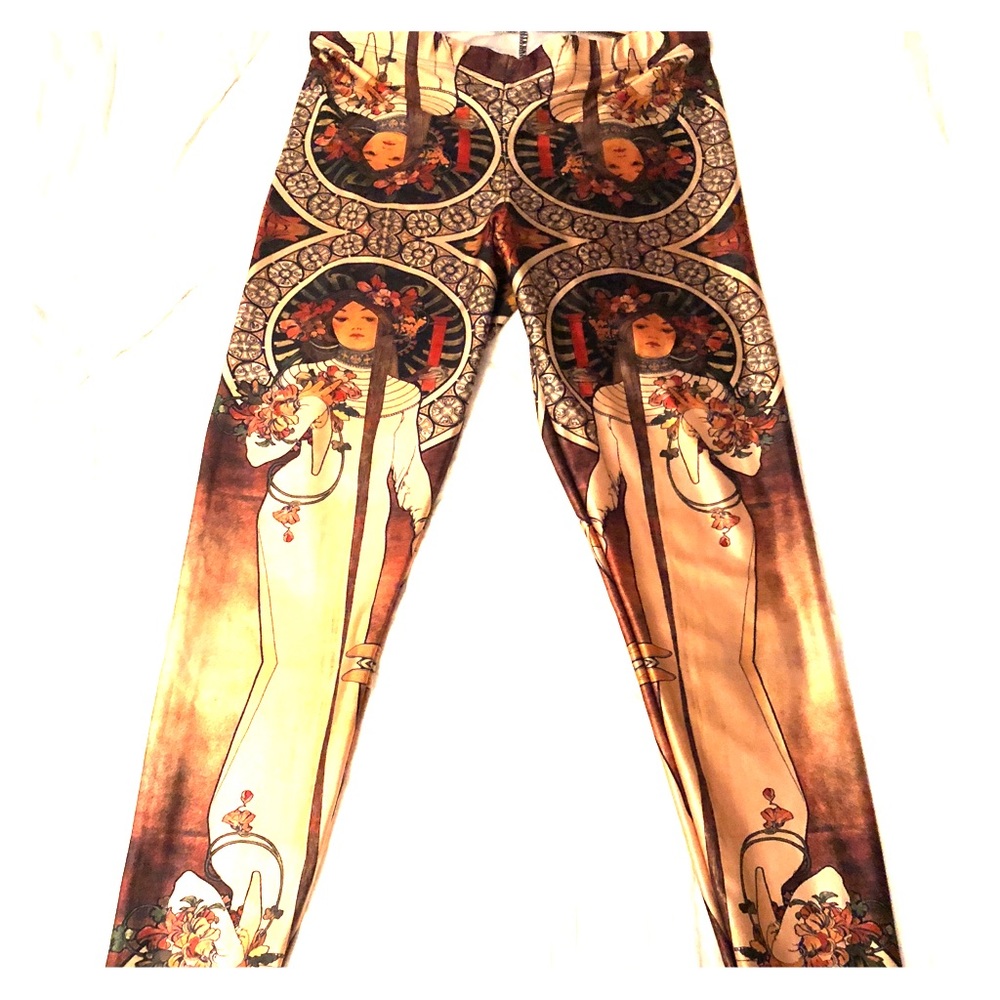 Blackmilk Clothing XL La Trappestine Leggings